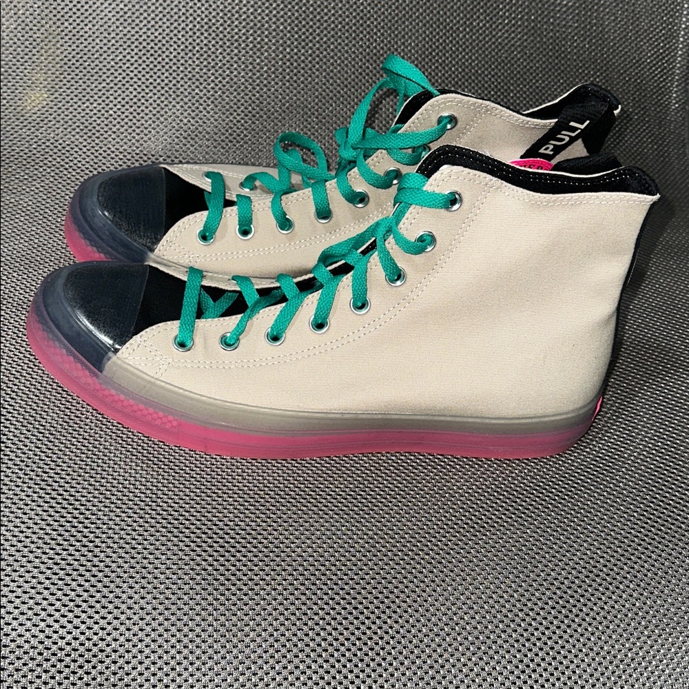 CONVERSE CTAS CX HI BEW, very comfy, last one! 170137C